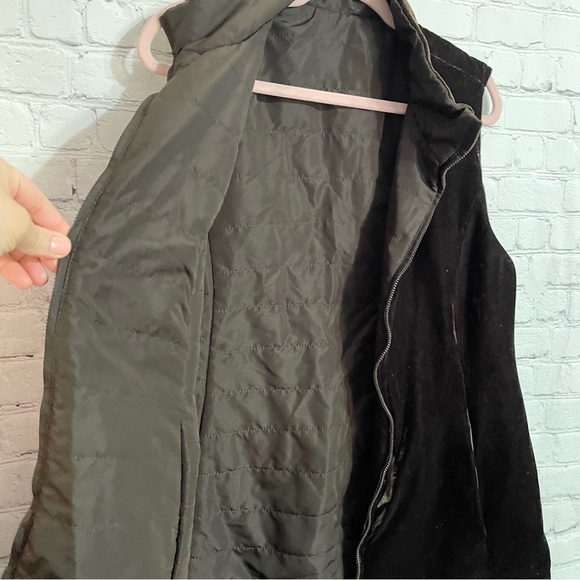 Brown Crushed Velvet Zip Up Women’s Reversible Vest Size: Large - Picture 6 of 7